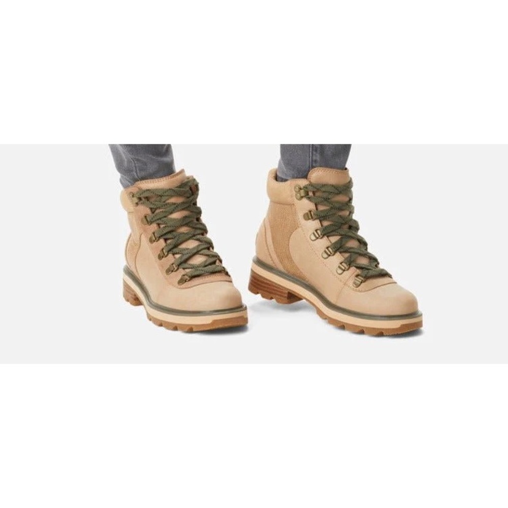 NEW - Lennox Waterproof Hiking Boot - Size 8 - Canoe/Stone Green